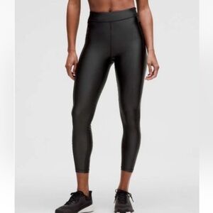 Lululemon Satin Shine High-Rise Tight 25” size 2